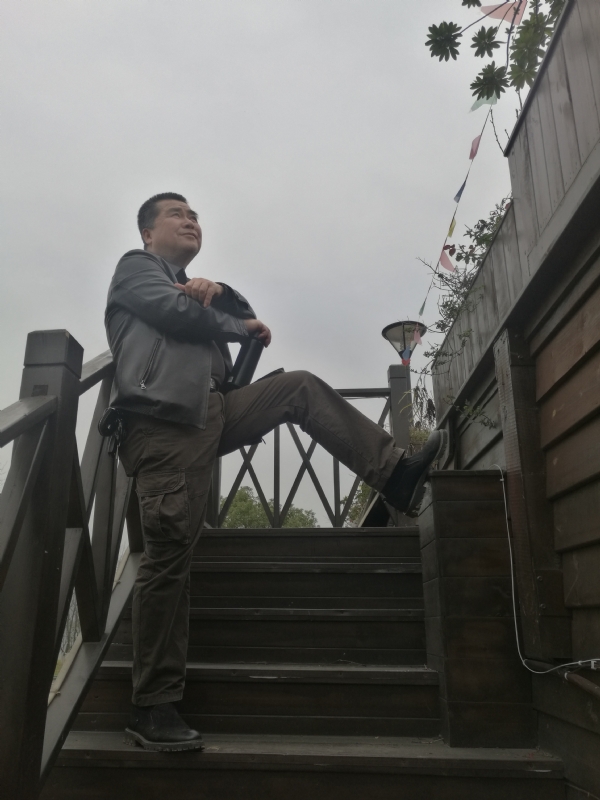 孤单背影的第一张照片--福安交友网