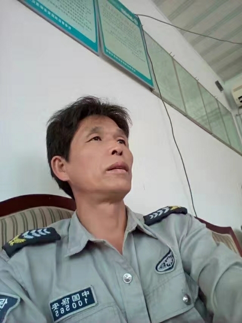 卧窗听雨的第一张照片--福安交友网