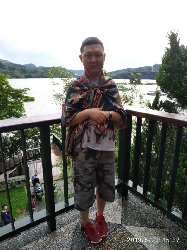 爱情里的俩个人的第一张照片--福安交友网