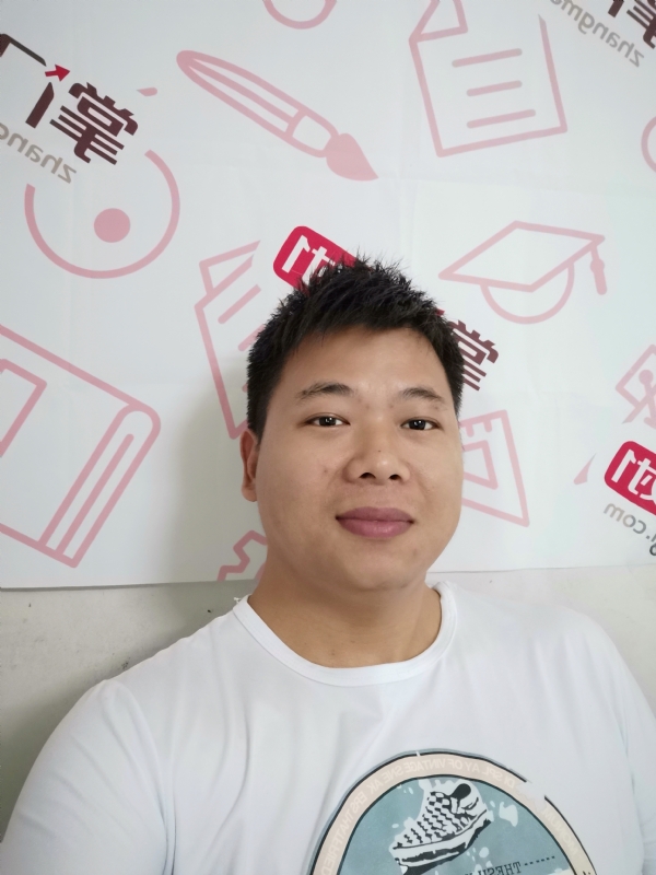 轻静地行走着的第一张照片--福安交友网
