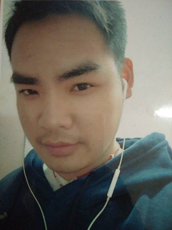 渴望爱的第一张照片--福安交友网