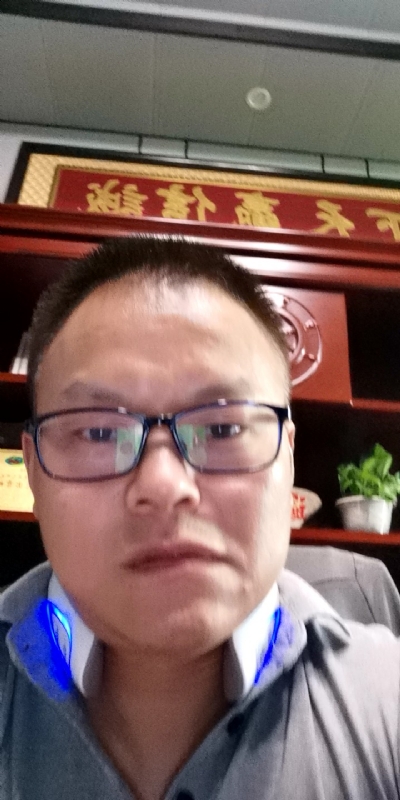 模具工匠的第一张照片--福安交友网