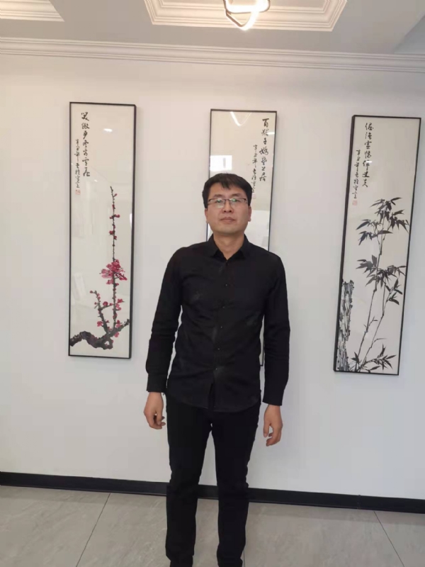 情义比天高的第一张照片--福安交友网